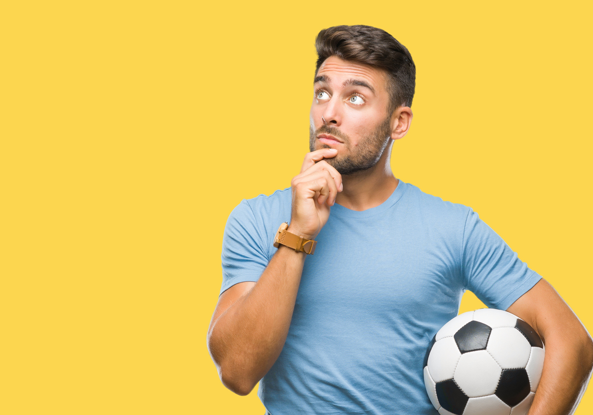 サッカーのスイーパーって何 スイーパーの意味と役割を徹底解説 Kencoco ケンココ サッカーのスイーパーって何 スイーパーの意味と役割を徹底解説 Kencoco ケンココ
