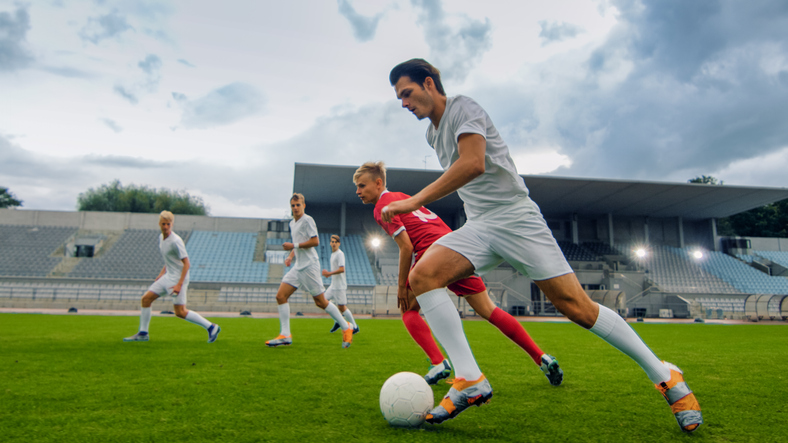 サッカーのワンツーって何 メリットや練習方法を徹底解説 Kencoco ケンココ