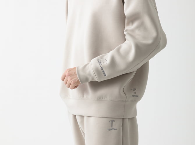 テックスウェット】クルーネックプルオーバー（志田千陽コラボ